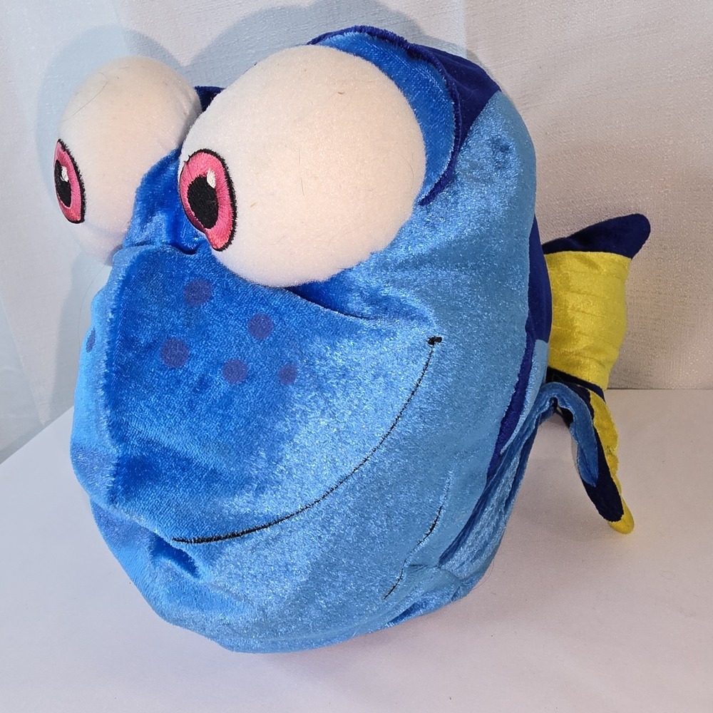 Dory Disney Store 13" Stuffed‎ Plush Original Authentic Finding Nemo